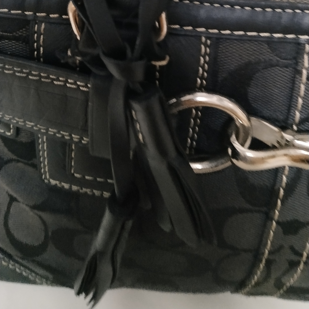 Coach Hampton Signature Black Canvas Satchel Handbag Shoulder bag - Picture 6 of 17